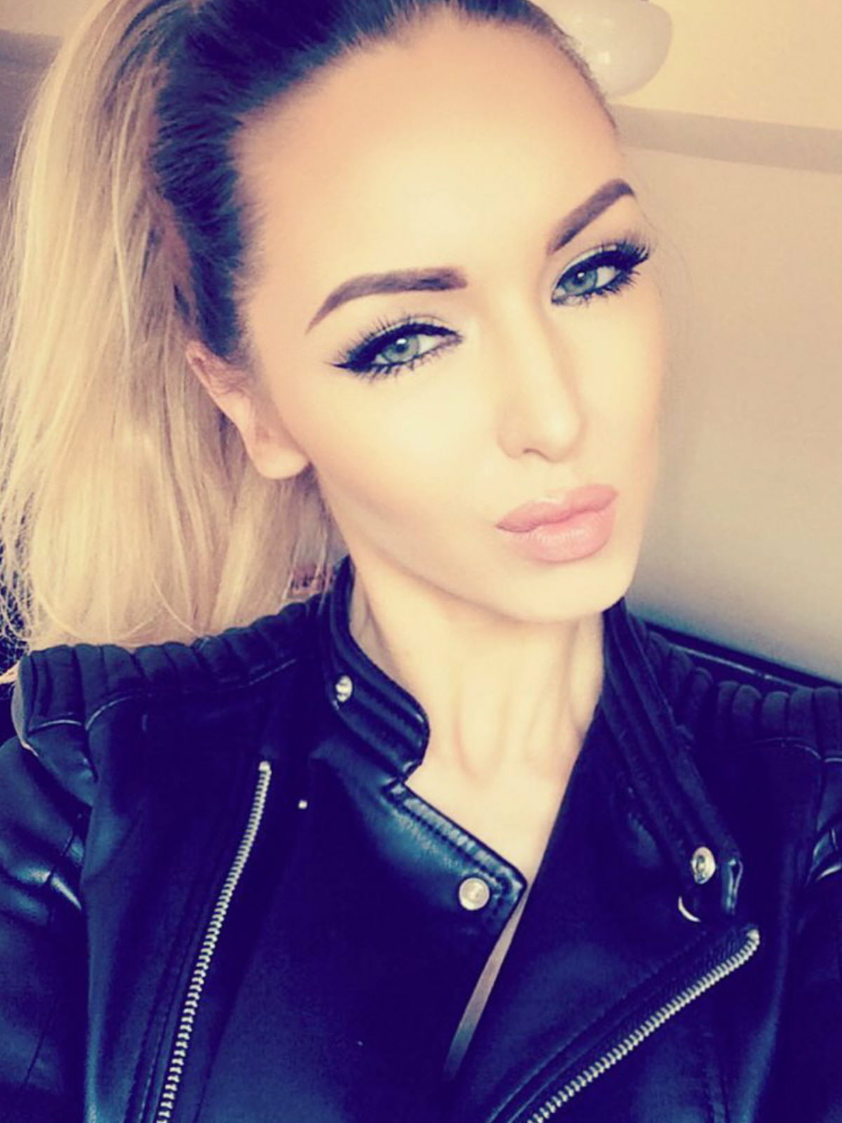 caddebostan escort hadise